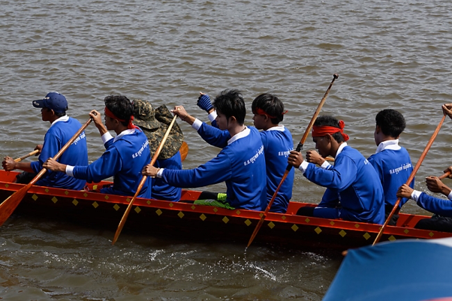 Phimai boat races-2013-064
